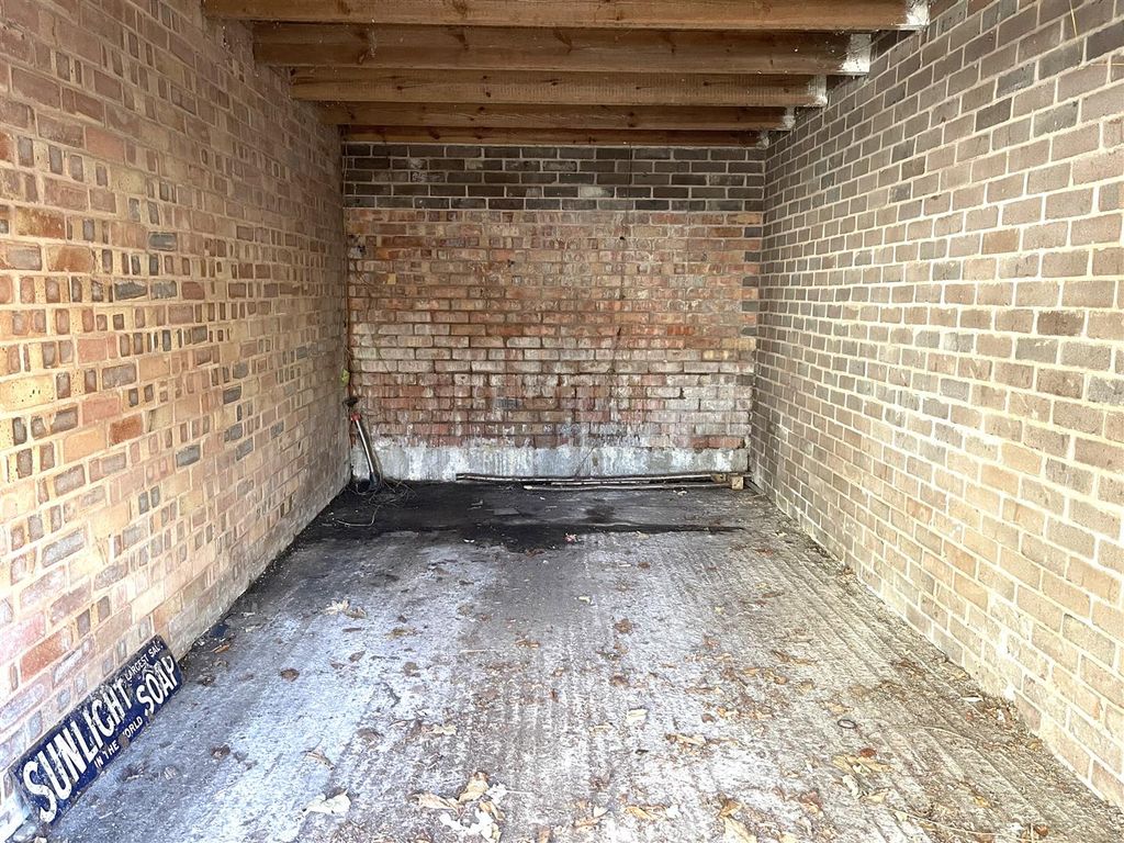 Property photo 2 of 4 Garage Iside.Jpeg