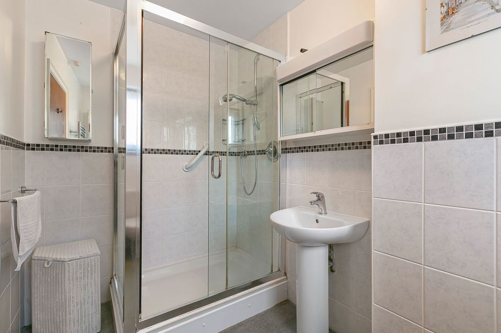 Property photo 3 of 21