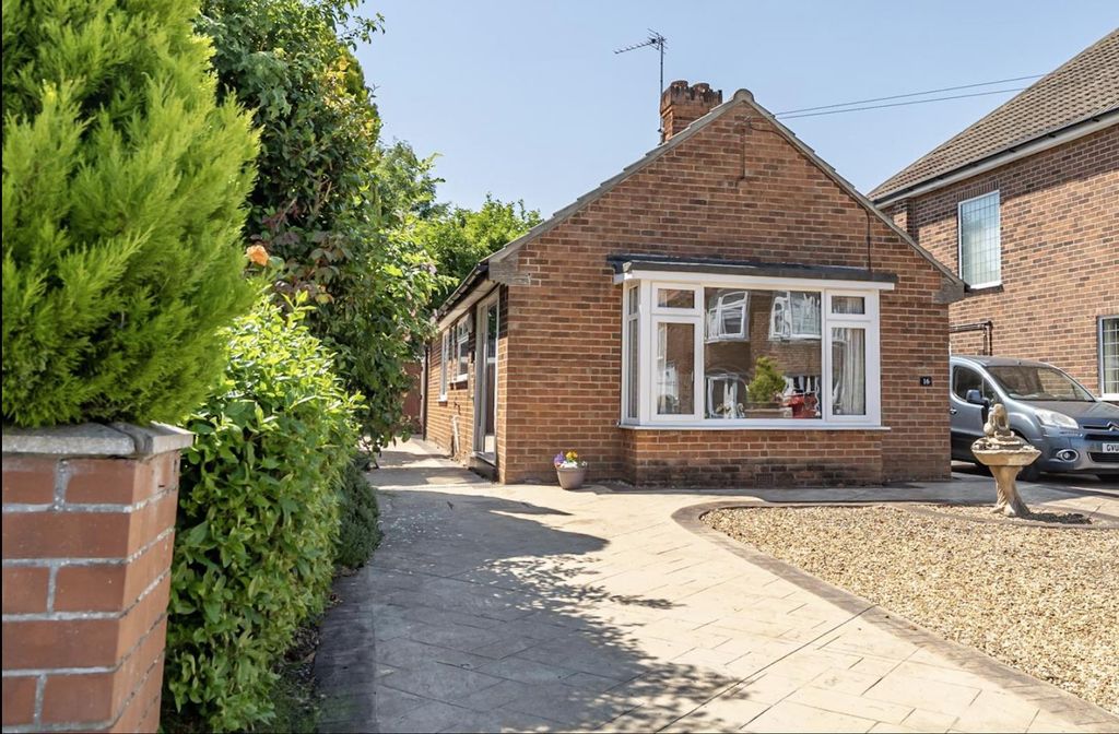 Property photo 1 of 10 External