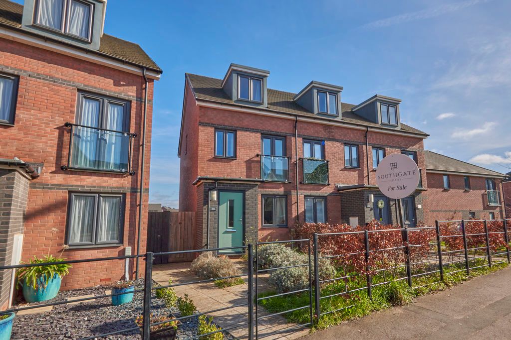 Property photo 1 of 15 Front