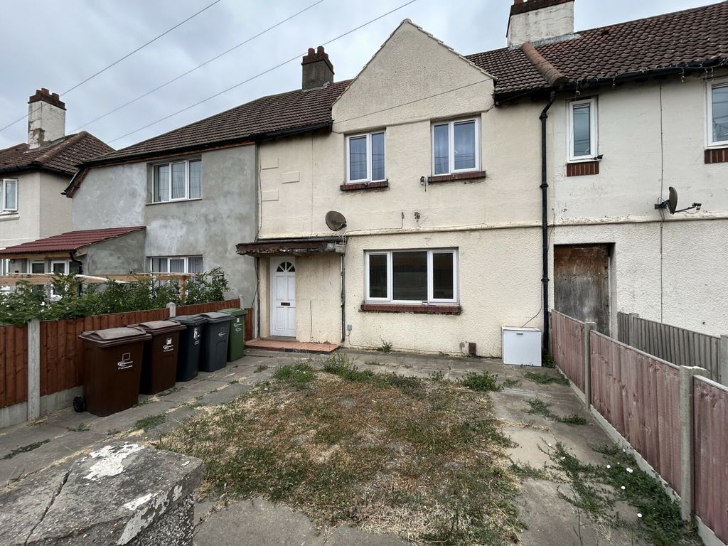 Property photo 2 of 11
