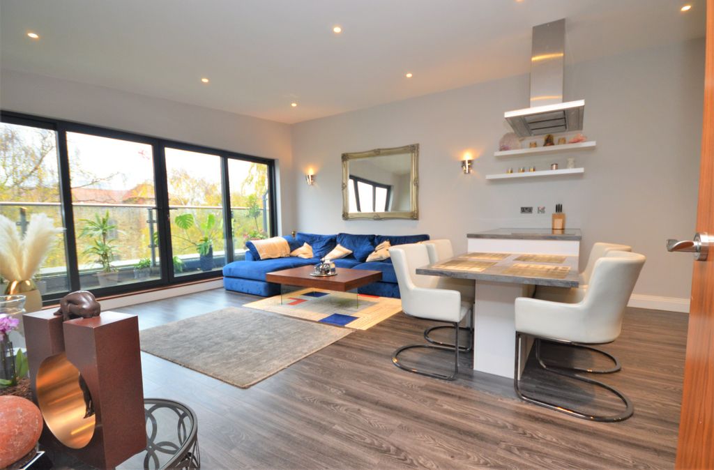 Additional image 5 of 2 bed flat for saleCastle Bailey, Colchester, Essex CO1