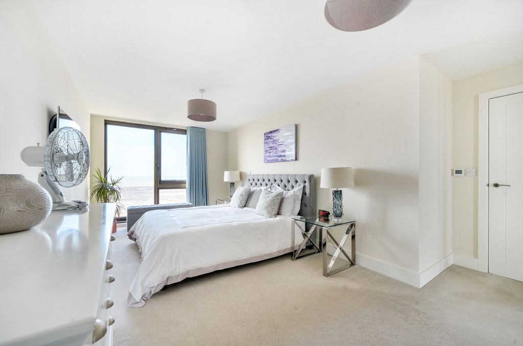 Additional image 6 of 3 bed flat for saleWest Parade, Worthing, West Sussex BN11
