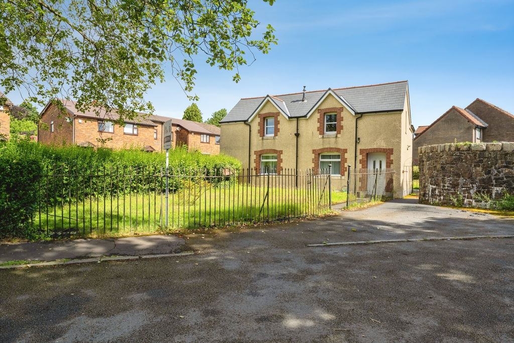 Property photo 1 of 20 Pbox-Img.Jpg