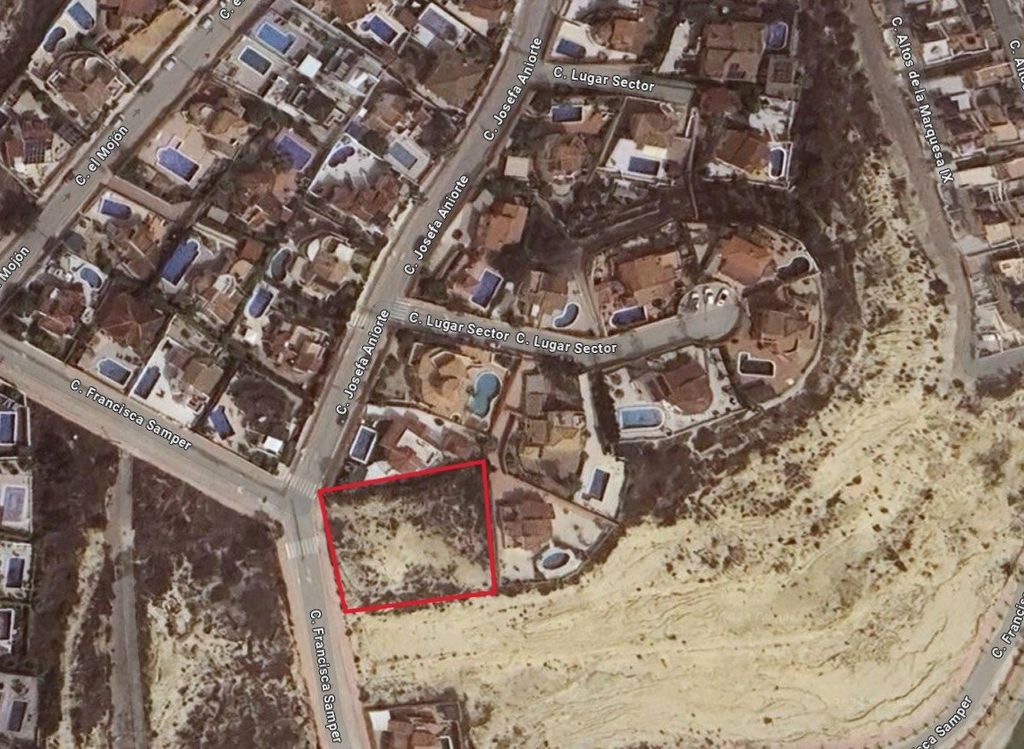 Property photo 3 of 6