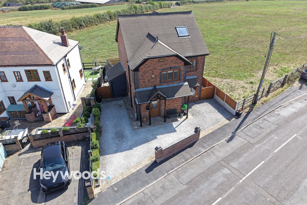 Property photo 1 of 67