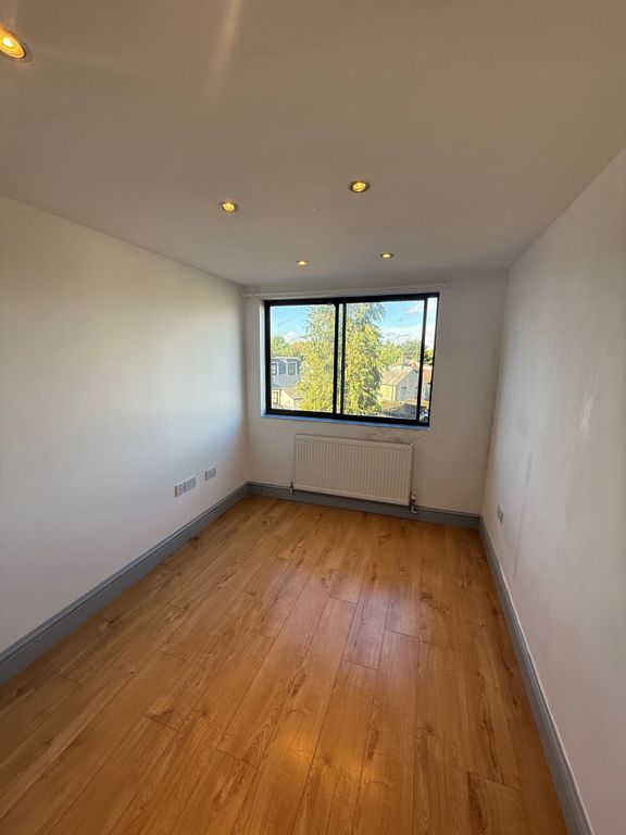 Property photo 2 of 9 Flat 7 Knight House Bedroom 2
