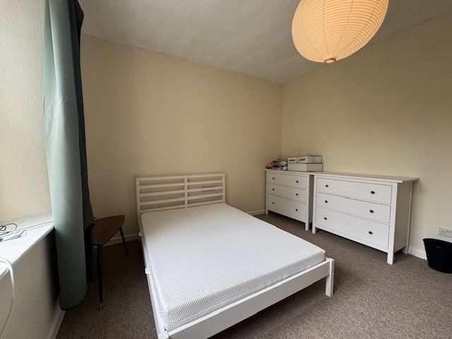 Property photo 1 of 9 Bedroom 1