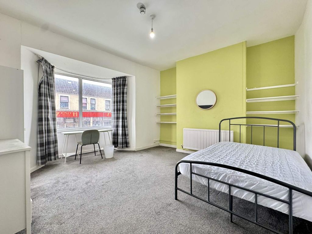Property photo 2 of 13 Not Specified