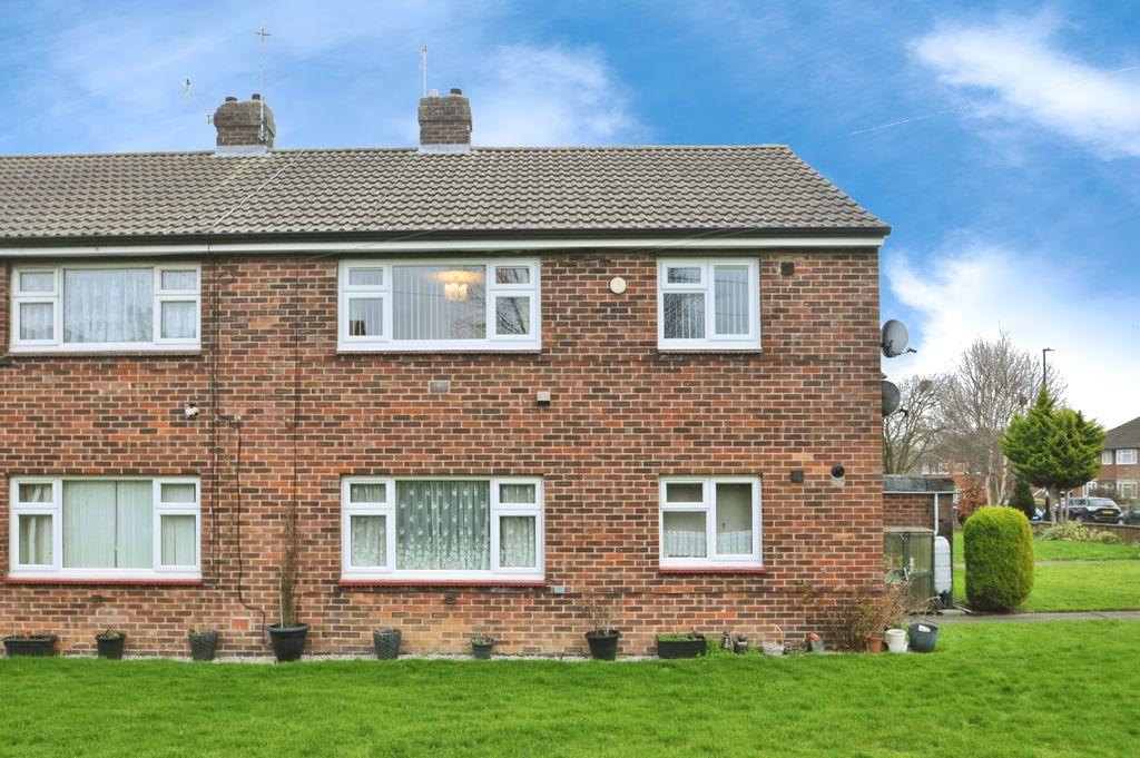 Property photo 1 of 17 Photography