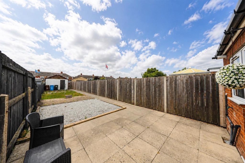 Property photo 3 of 22