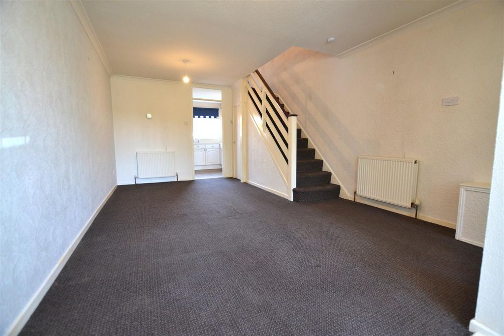Property photo 2 of 9 15 Wors.Jpg