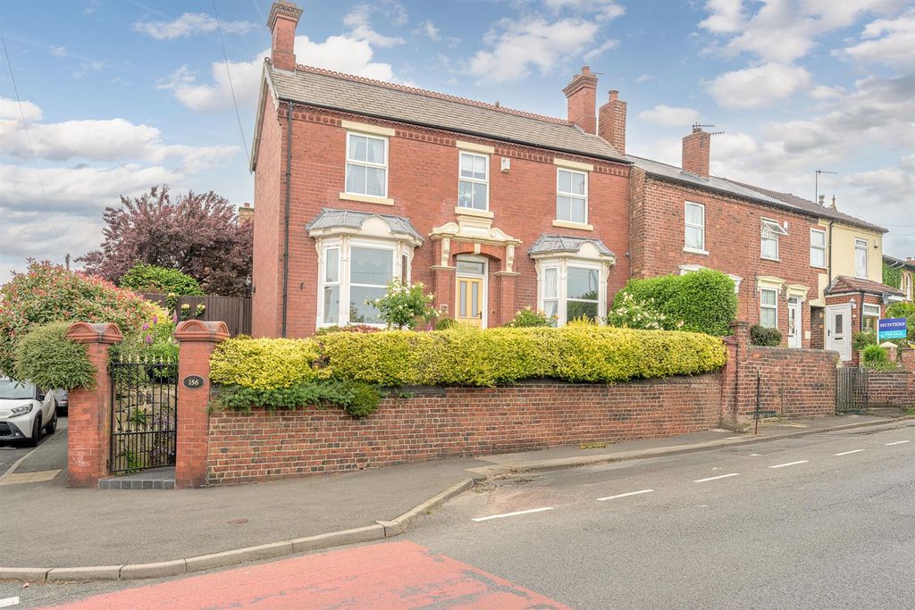 Property photo 1 of 36