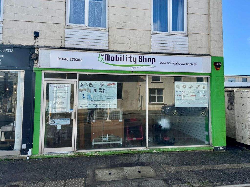 Property photo 1 of 4