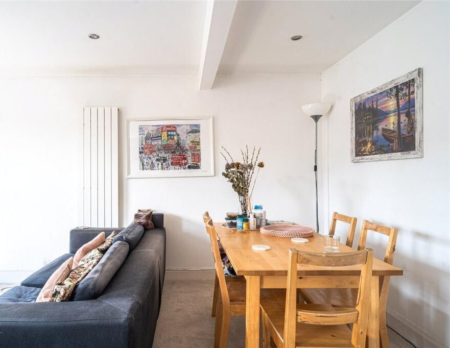 Property photo 2 of 9 Photo 1