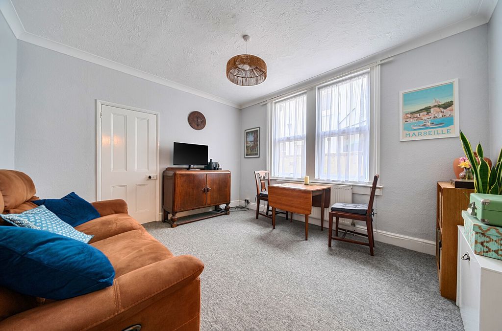 Property photo 3 of 14 1424934-1-69Aae86...