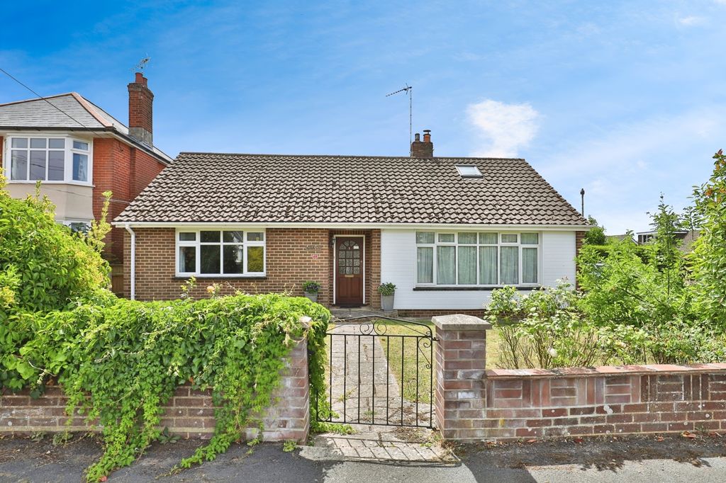 Property photo 2 of 17 Photo