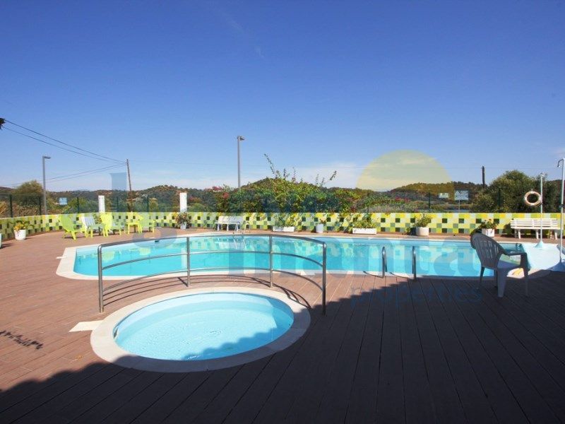 Property photo 3 of 39