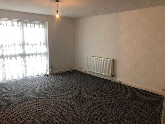 Property photo 2 of 6 Lounge