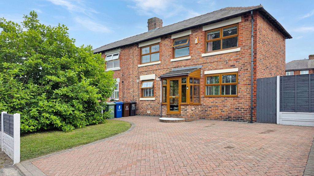 Property photo 1 of 26