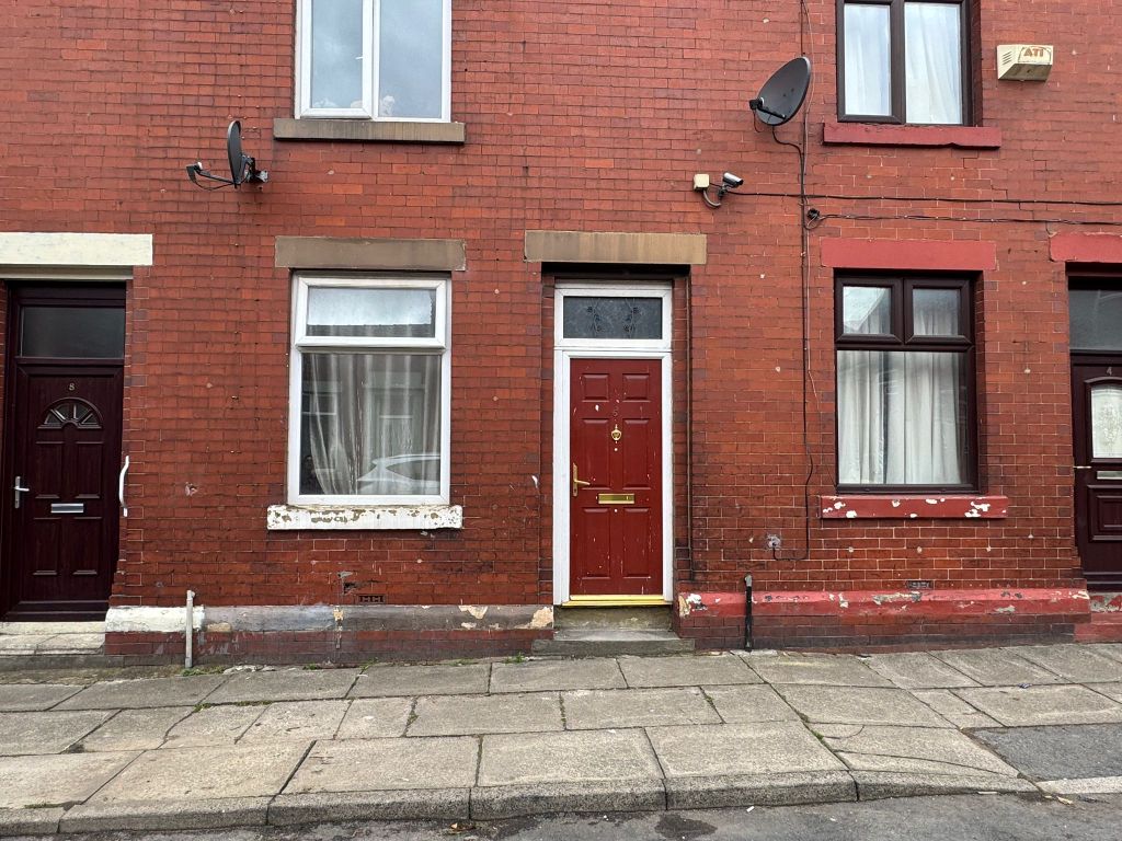 Property photo 1 of 5