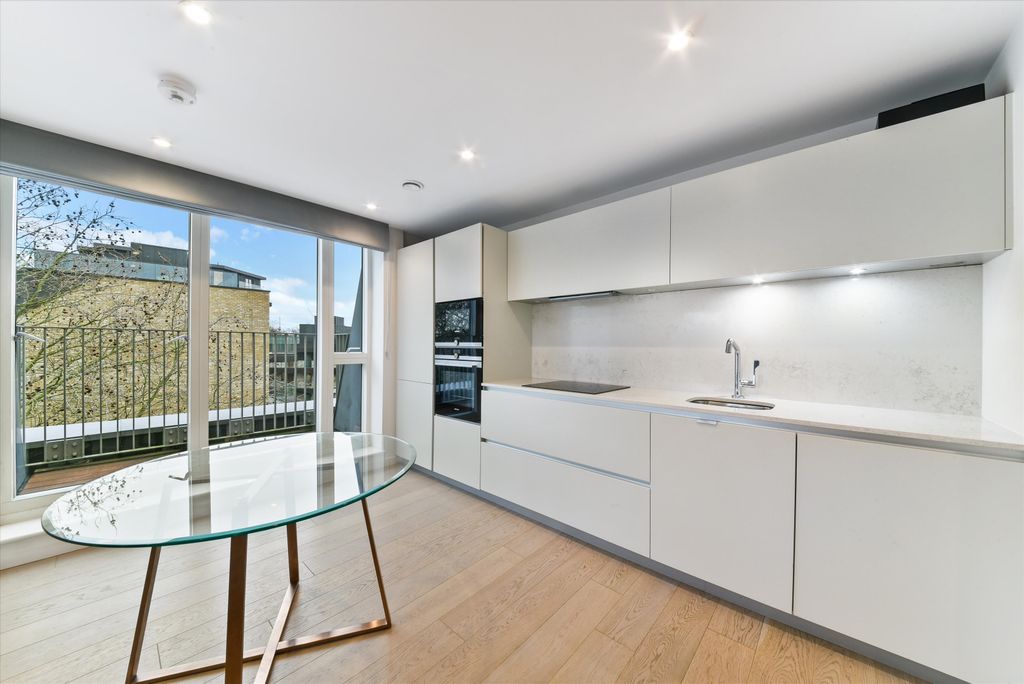 Property photo 2 of 9 Image