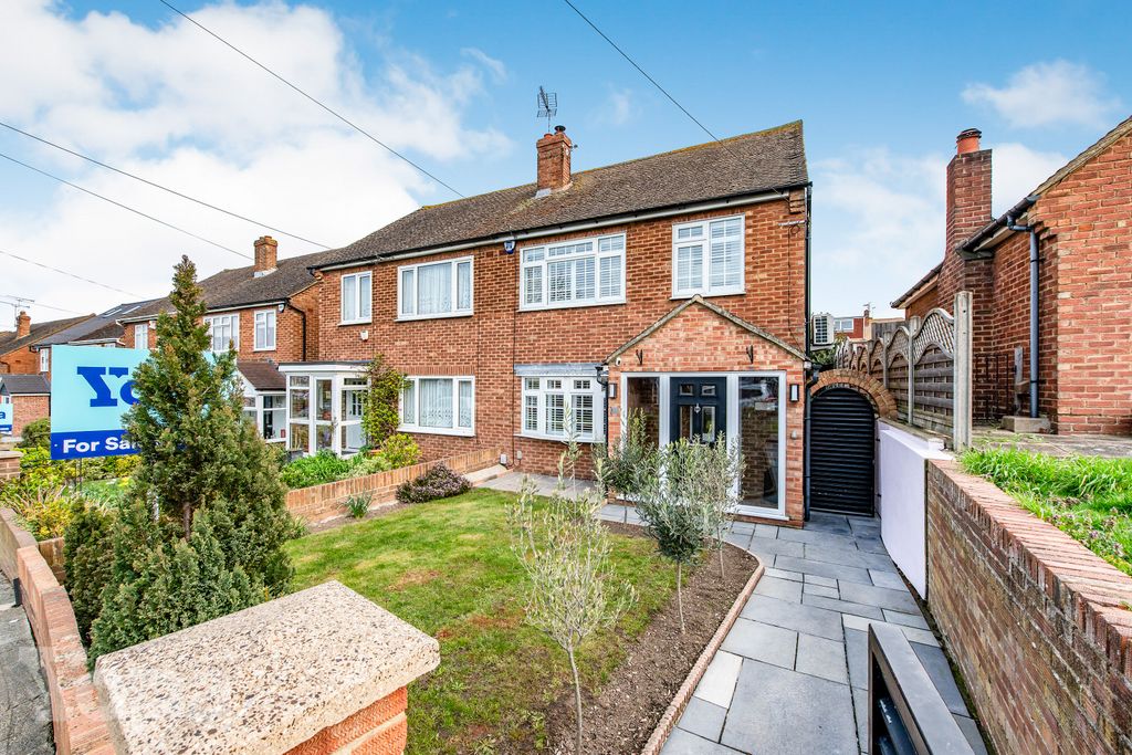 Property photo 1 of 28 Photo #1