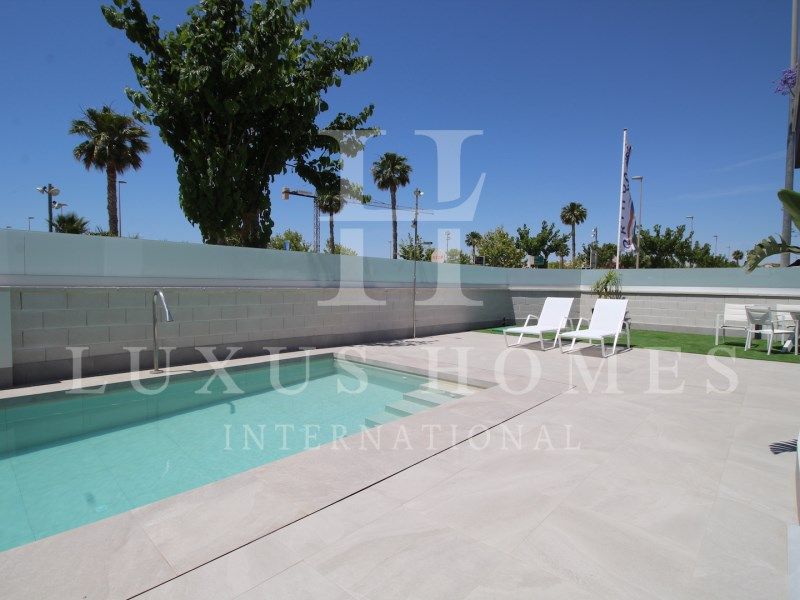 Property photo 3 of 30