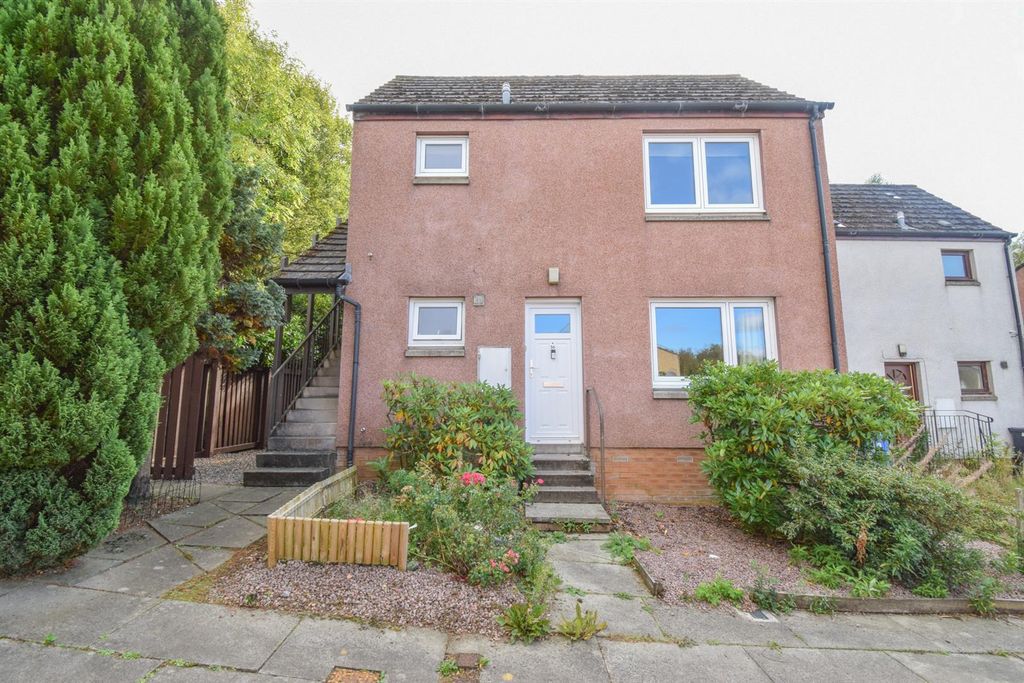 Property photo 1 of 12 Front