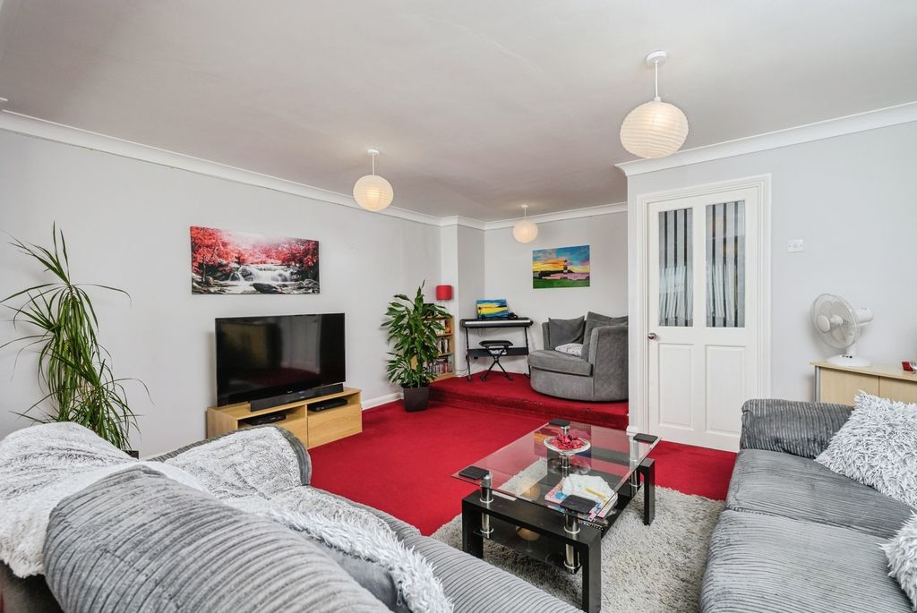Property photo 2 of 21 Pbox-Img.Jpg