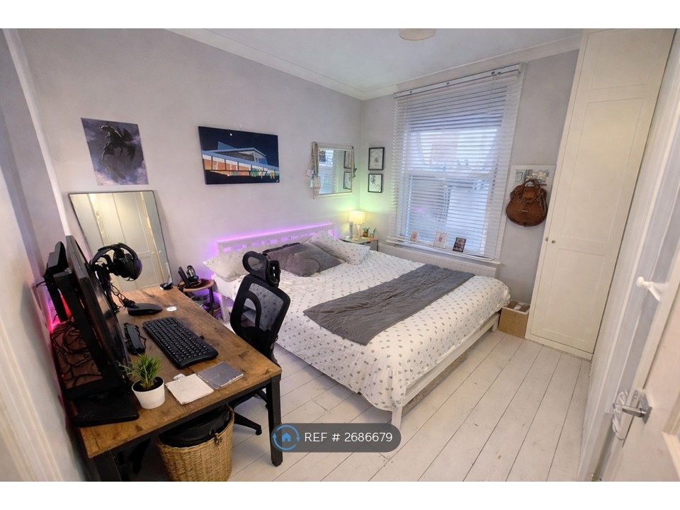 Property photo 1 of 4