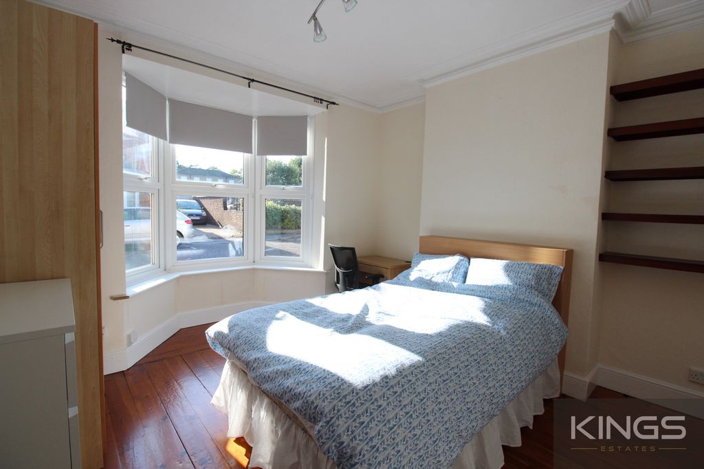 Property photo 2 of 14