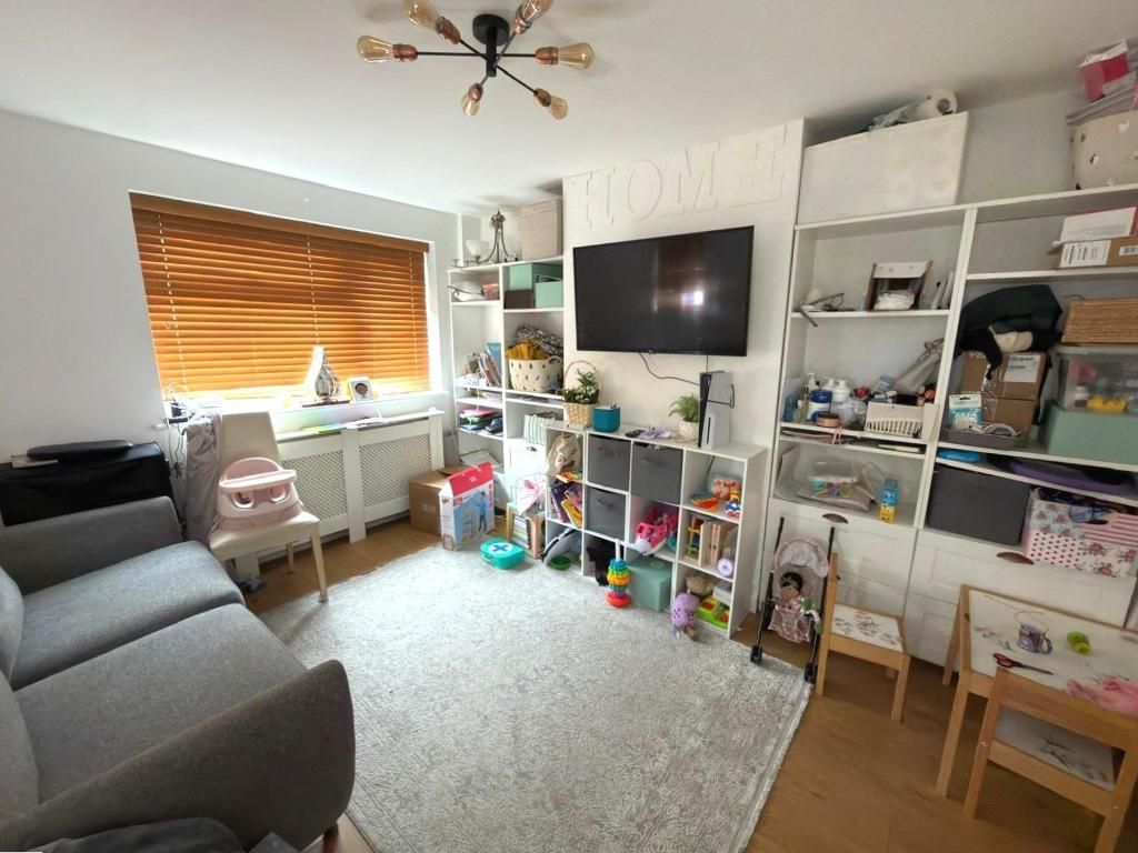 Property photo 3 of 8 Photo 3