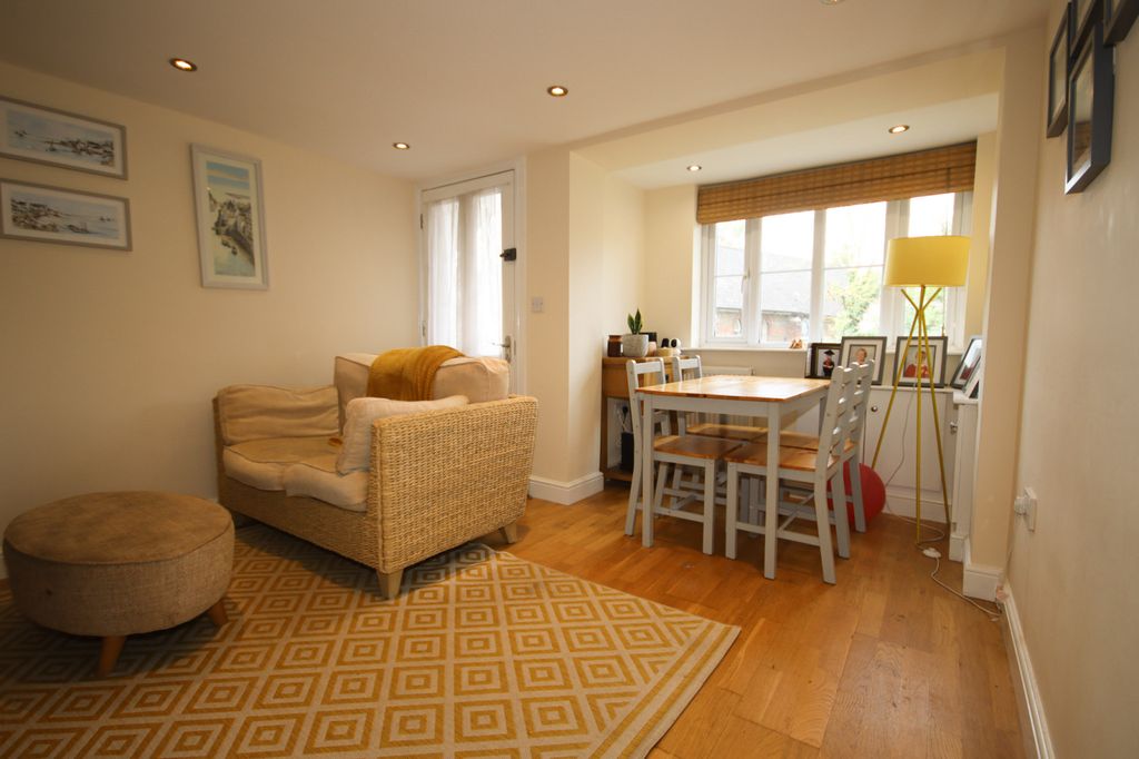Property photo 1 of 12 2/3 Bedroom Cottage, Off Road Parking, No Forward Chain, Close To Train Station!