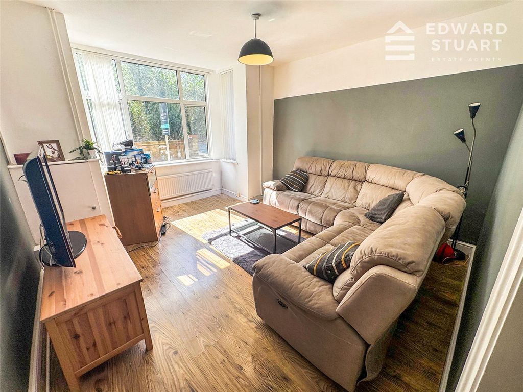 Property photo 2 of 21 Picture No. 08