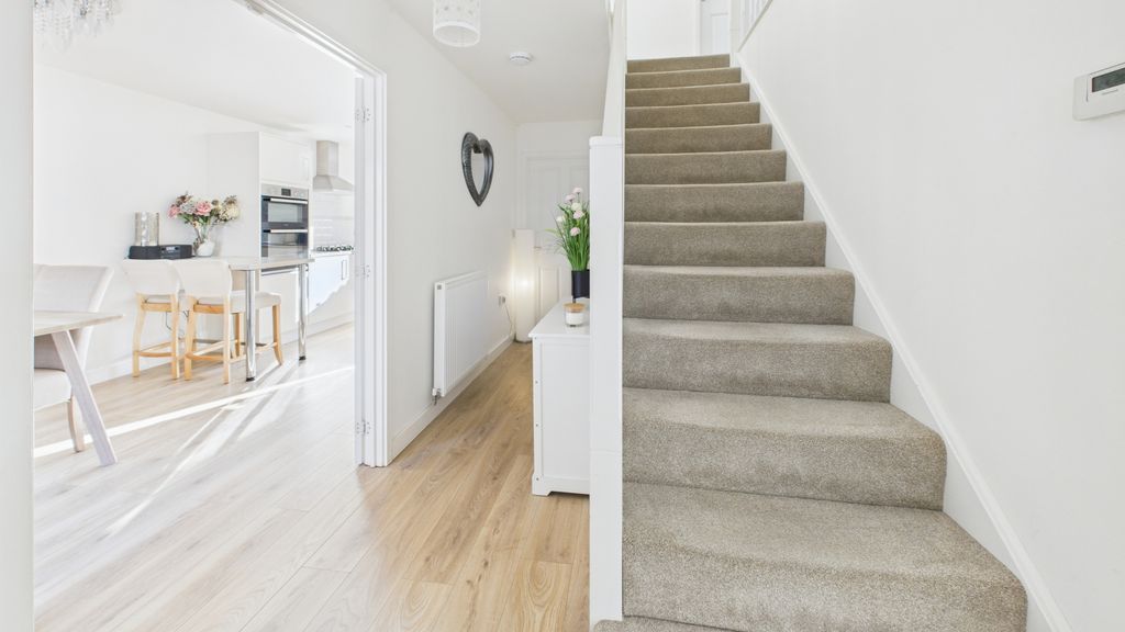 Property photo 2 of 23 Gallery