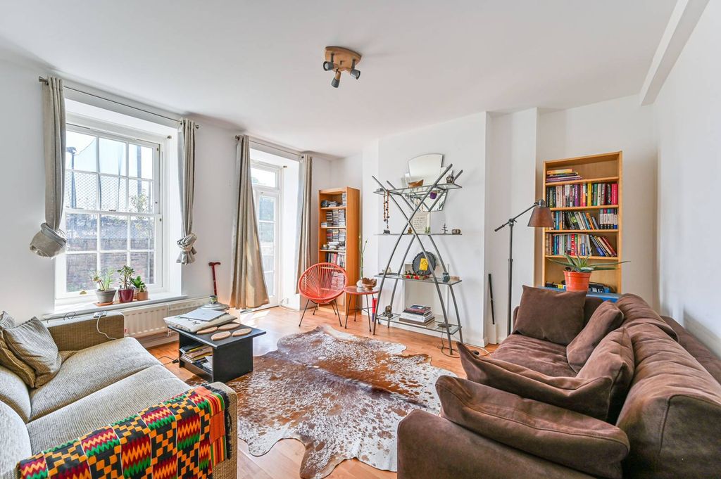 Property photo 1 of 7