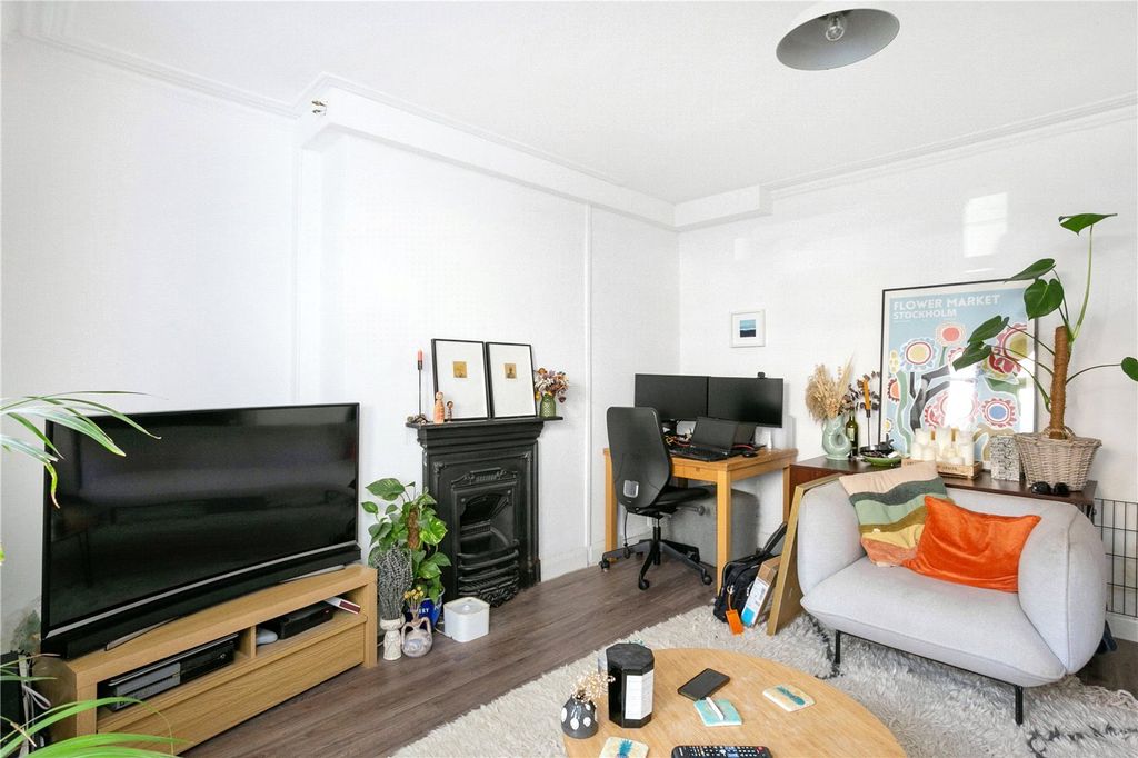 Property photo 3 of 11 Picture No. 04