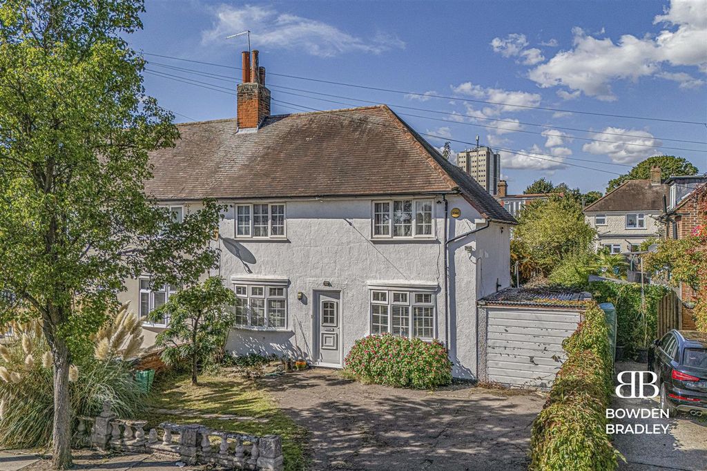 Property photo 1 of 13 Front