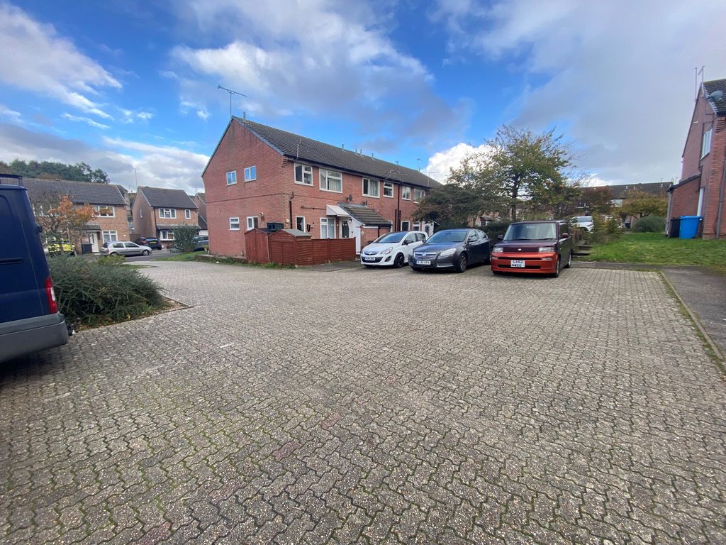 Additional image 10 of 2 bed property to rentHooke Close, Poole BH17