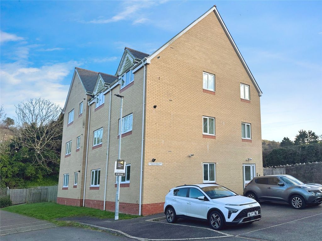 Property photo 1 of 8 Picture No. 14