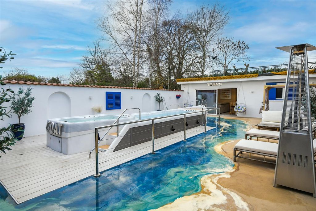 Property photo 3 of 44 Dsc_9084 Copy.Jpg