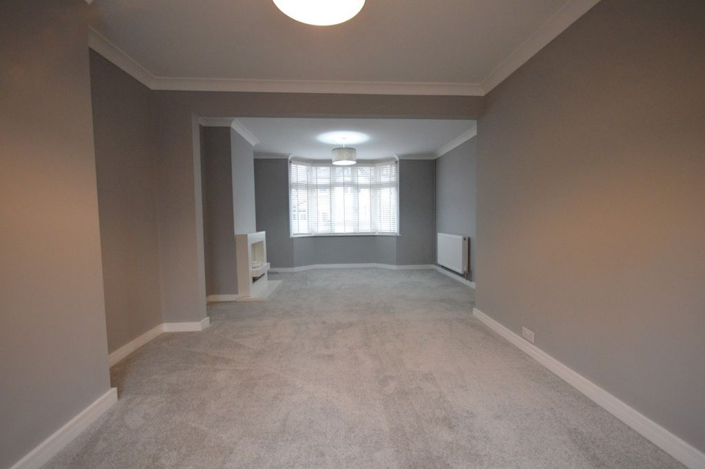 Property photo 3 of 10 Gallery