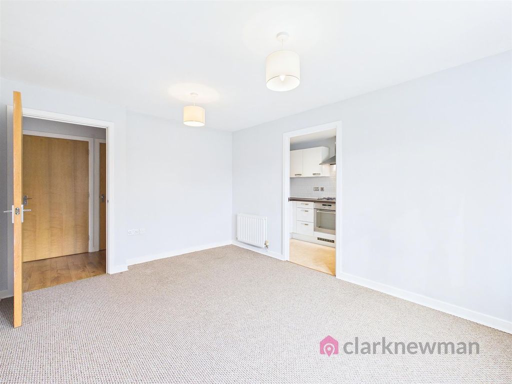 Property photo 3 of 10 Living Room