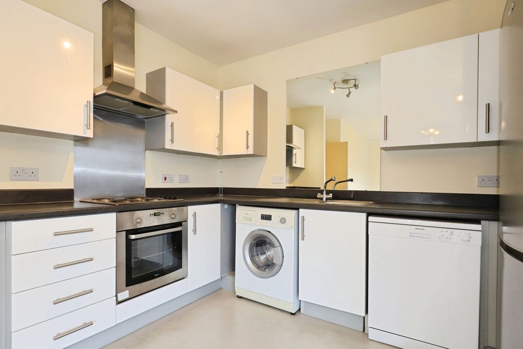 Property photo 2 of 20 Pbox-Img.Jpg