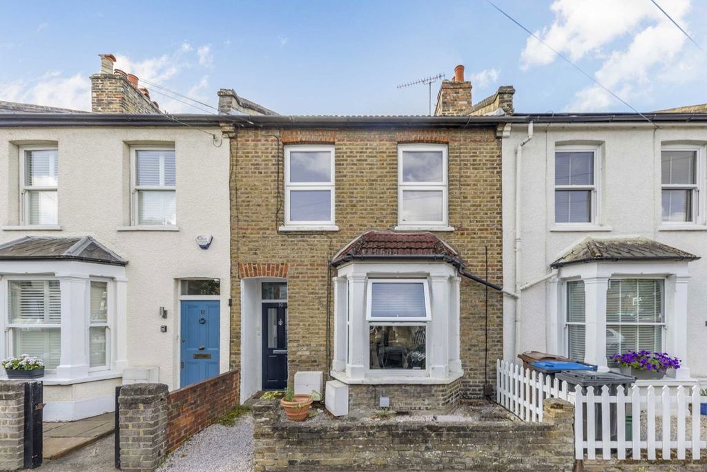 Property photo 1 of 6