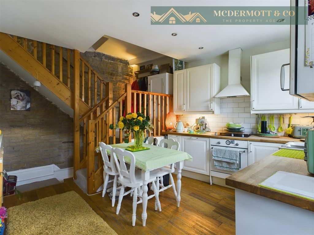 Property photo 3 of 18 Kitchen/Dining