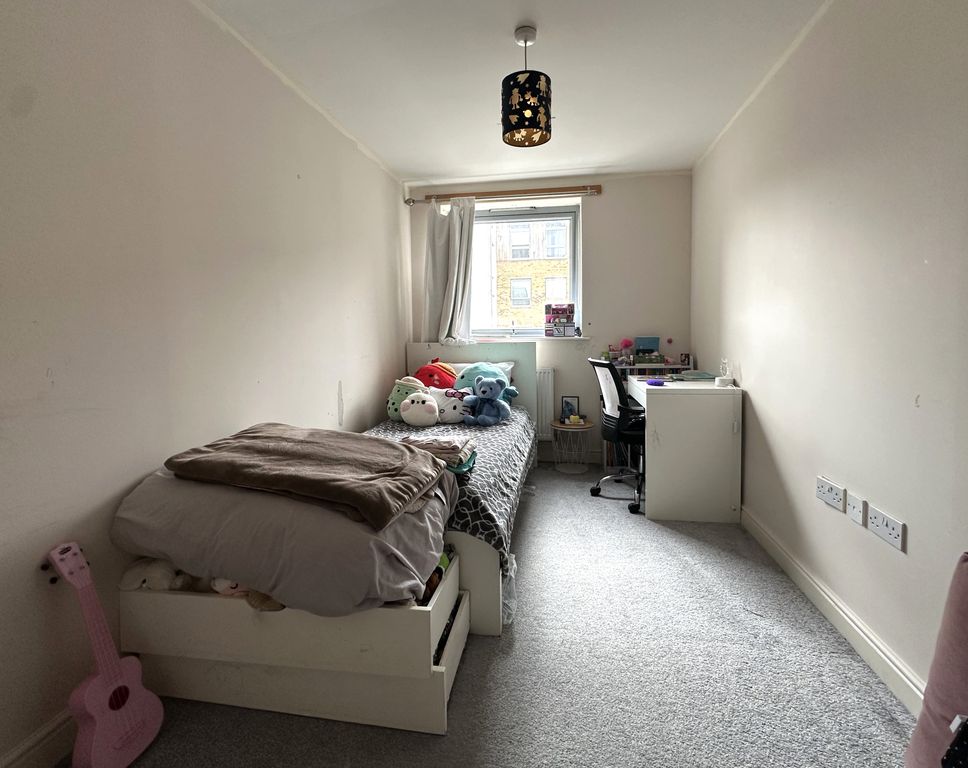 Property photo 3 of 7 Img_4393