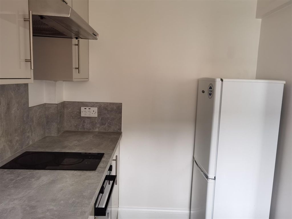 Property photo 3 of 8 Img_20251209_113230.Jpg