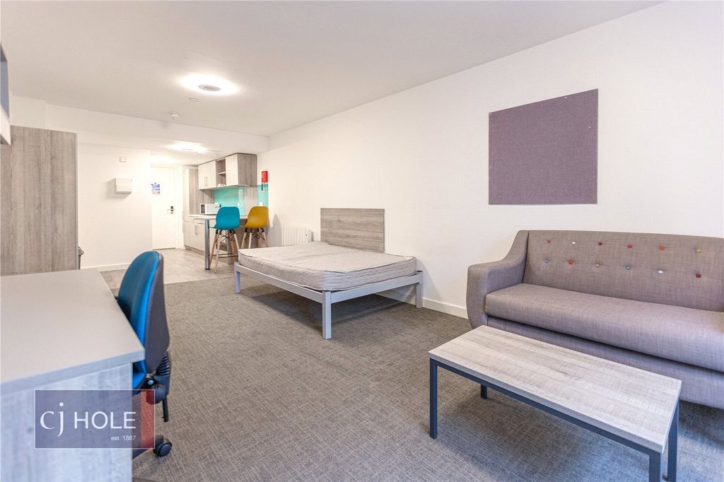 Property photo 3 of 13 Picture No. 32